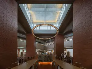 Luhuo Deba Library