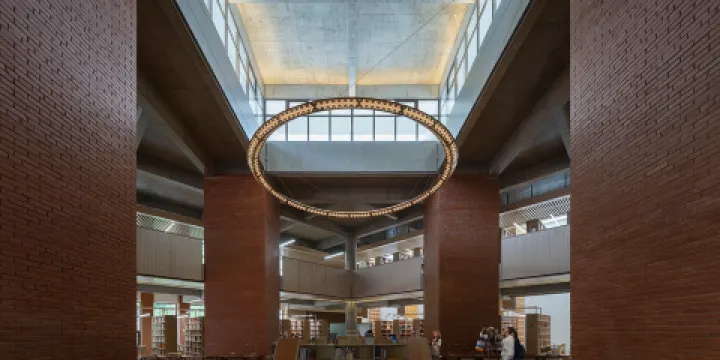 爐霍·德巴圖書館