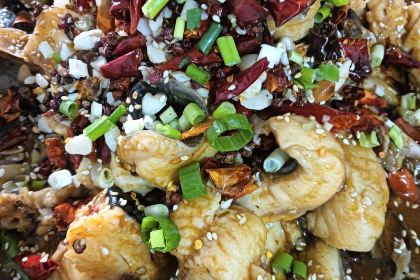 彩云川菜馆(繁荣小区店)