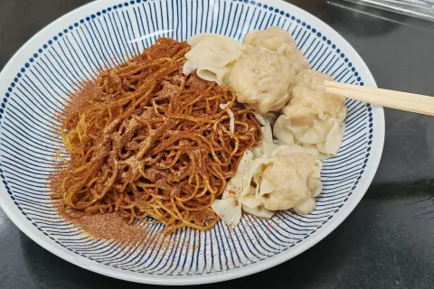 六記粥麵