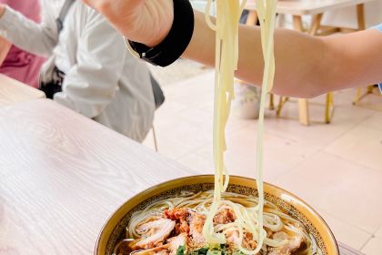 弥勒马氏卤鸡分店(人民路店)