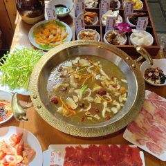Shi quan Jiu mei wild mushroom hotpot User Photo