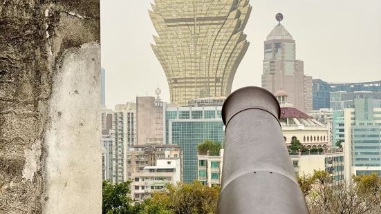澳门【大炮台】即圣保禄炮台，1617年始建，1626年完工，