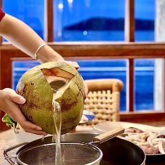 鸡姨·椰子鸡海景餐厅(南湾店) User Photo