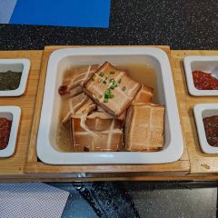 曲阜铭座杏坛宾馆（三孔景区店）·君子堂 User Photo