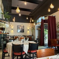 LE PERRON User Photo