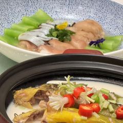 BAIWEICHAUN RESTAURANT·Pavilion Court · Friendship Court User Photo