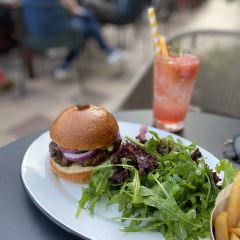 Beef & Liberty ( Shanghai Centre ) Burgers User Photo