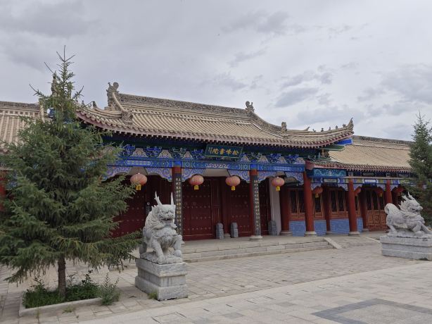 Songfeng Academy