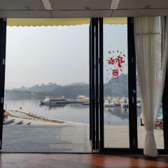 MonSon萌狮咖啡 User Photo