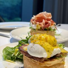 Panos The Steakhouse & Lounge 여행 사진