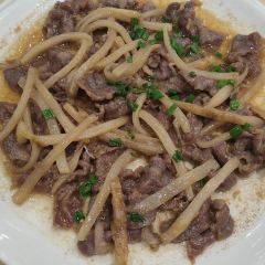 YAU KEE User Photo