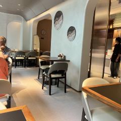 Wangyue Lake Shore · Banyan Lake Secret Restaurant User Photo