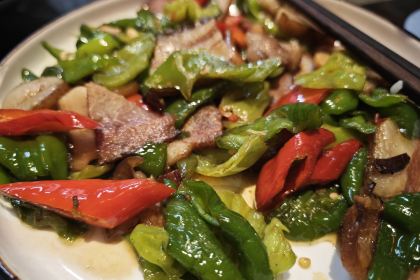 寨子裡的吊锅(恩施总店)