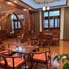荥经七星园酒店·餐厅 User Photo