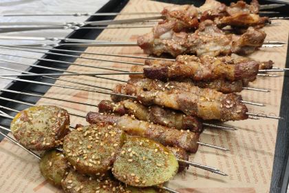 美燕烧烤(上河园小区店)