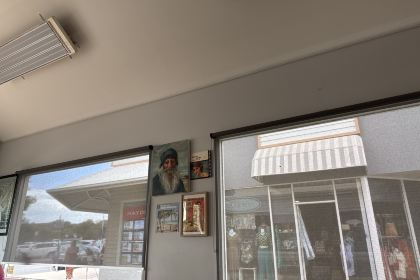 Morgans Bar and Grill