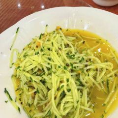 鲨渔港海鲜美食(广东路银滩店) User Photo