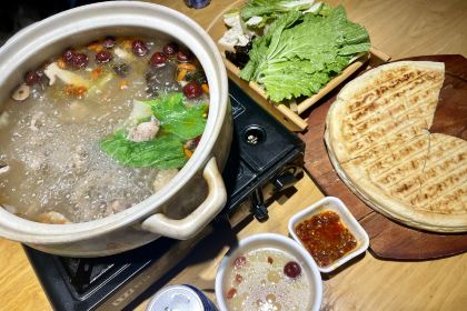 莲花山居致美餐厅