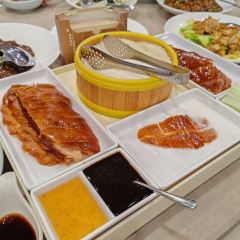 良友·青島菜(五四廣場店)張用戶圖片