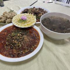 吴名烧鸡店 User Photo