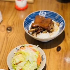 红猪卤肉饭(百联徐汇商业广场店) User Photo