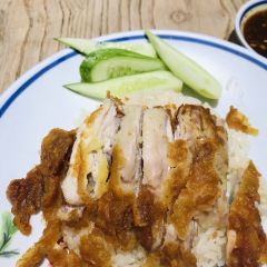 Go-Ang Chicken Rice Pratunam User Photo