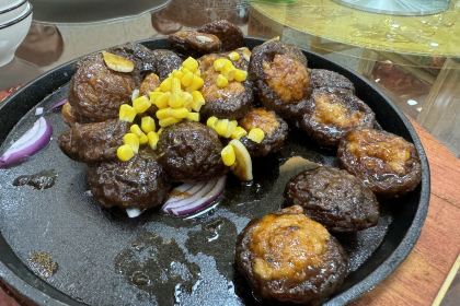 福满楼乡村杀猪菜(铁通路店)
