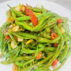 俭寨新疆菜大盘鸡·小公鸡烧烤·乌苏路店 User Photo
