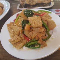 疆土印象餐厅(羊羔肉土火锅那拉提店) User Photo