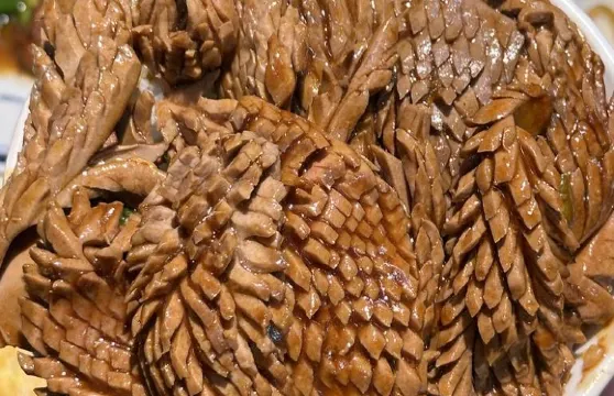 食鸡公社辣子鸡·潍坊菜·烧烤