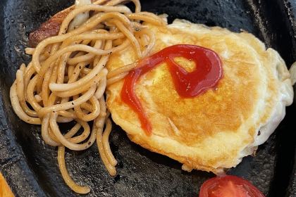 豪远国际●迪拜旋转餐厅