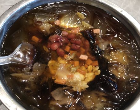 在渝裏·重慶火鍋（解放碑好吃街店）
