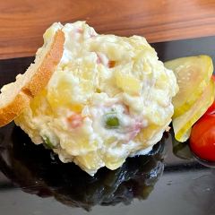 DongHai Cafe User Photo