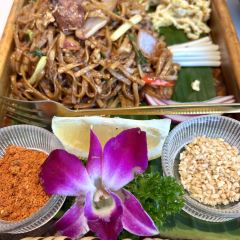 泰莱金·冬阴功手抓饭·傣泰融合·泰国罗氏虾餐厅(滨海大道店) User Photo