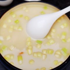 YAN XI TANG User Photo
