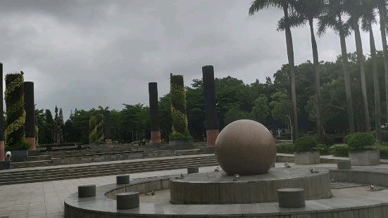 聚龙山公园有M142路到达2025年6月22日星期天6点多起