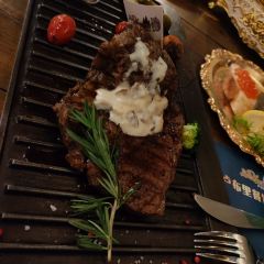 卢布里西餐厅(总店) User Photo