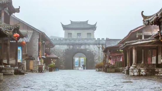 贵州的晴隆县是一片富饶的土地，她拥有丰富的旅游资源，无论是自