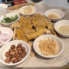 咏发顺德海鲜大排档(宝山日月光店) User Photo