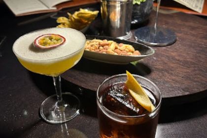 Hidden Bar - Gin Bar