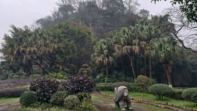 Guilin Xiangshan Park Scenic Area - Guilin Xiangshan Square