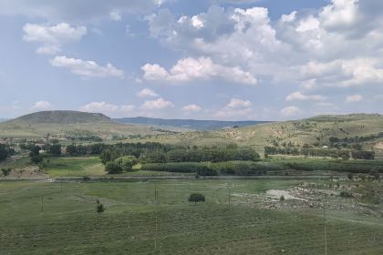 希拉穆仁(召河)牧民家娜拉餐包