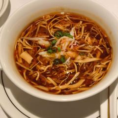 YI LONG COURT ảnh của người dùng