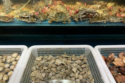 东北第一锹时尚手抓小海鲜(总店)