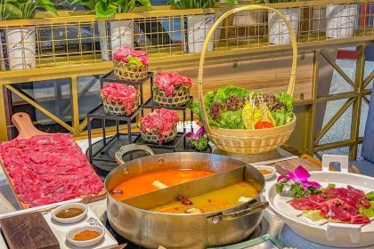 红掌柜涮烤集市(春光苑商业步行街店)