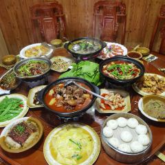 YI JIA YI NONG GU LE User Photo