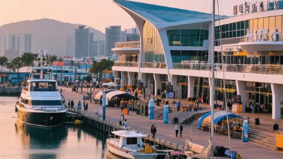 深圳亚热带海洋气候，大鹏半岛的碧海银滩，蛇口海上世界，登上明