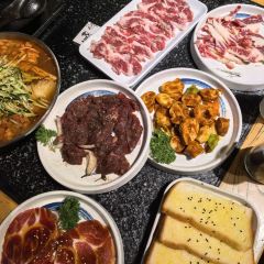 一头牛炭火烤肉(人民街店) User Photo