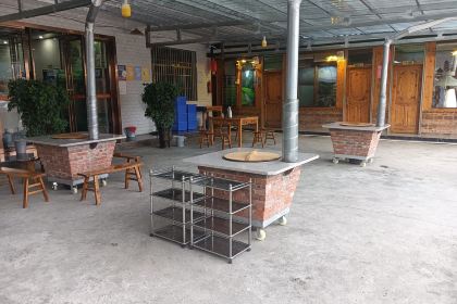 云舍柴火鸡农庄(莲花店)